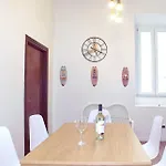 Intera Casa - 50m Dal Mare - Centro Di - 6 Ospiti *