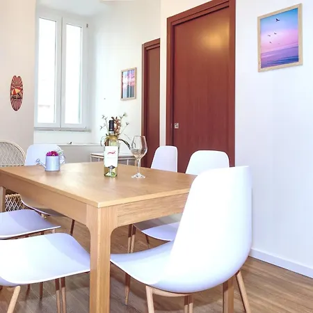 Daire Intera Casa - 50m Dal Mare - Centro Di - 6 Ospiti Anzio